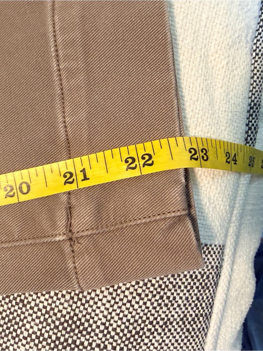 SPANX Stretch Twill Cropped Pants - Picture 11 of 11